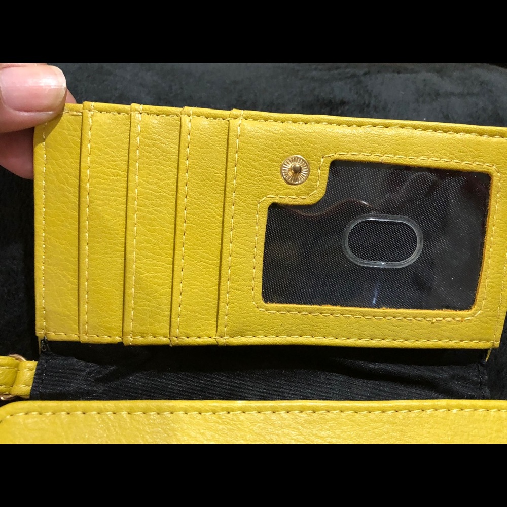 Wallet / Phone Case - Picture 4 of 7